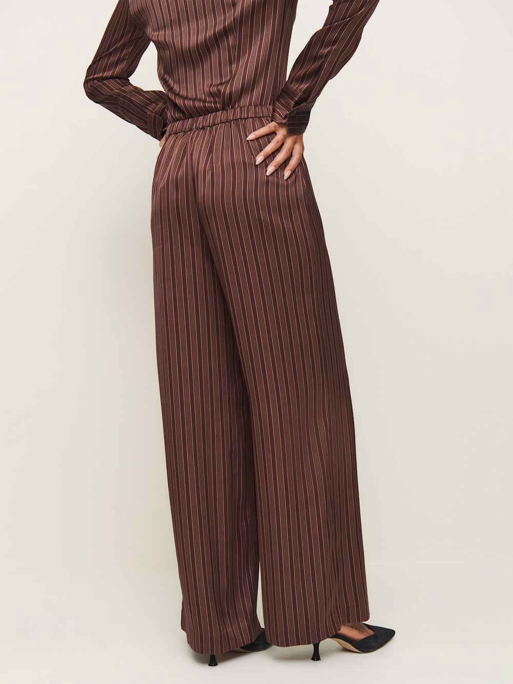 NWOT Reformation Norah Wide-Leg Satin Pant in Brown with Pinstripes Size S - Picture 3 of 9